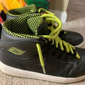 Air Jordan Youth High top/basketball shoes